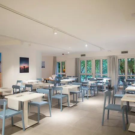 Casual De Olas Hotel 2*